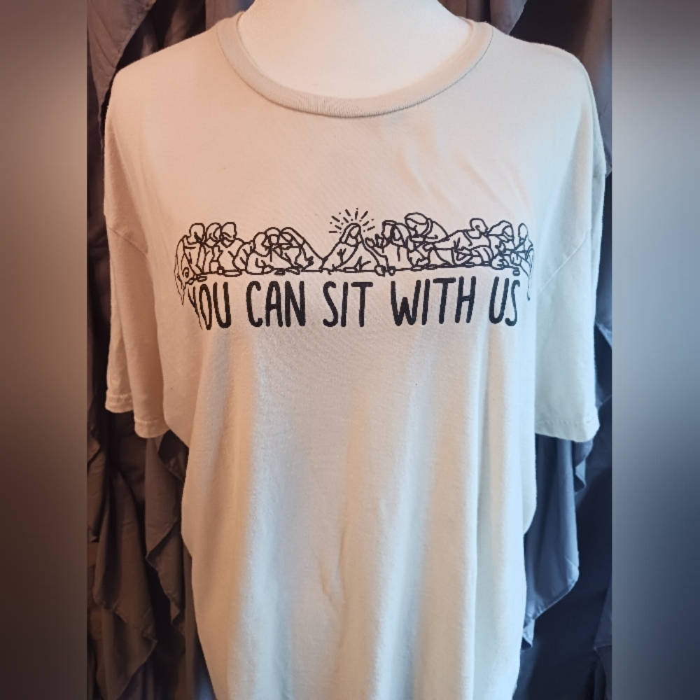 Jesus 100% Cotton Tee Womans L Gildan Soft Style Christian Cream Colored Used